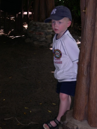 images2003/2003-08-31=0004dig.JPG